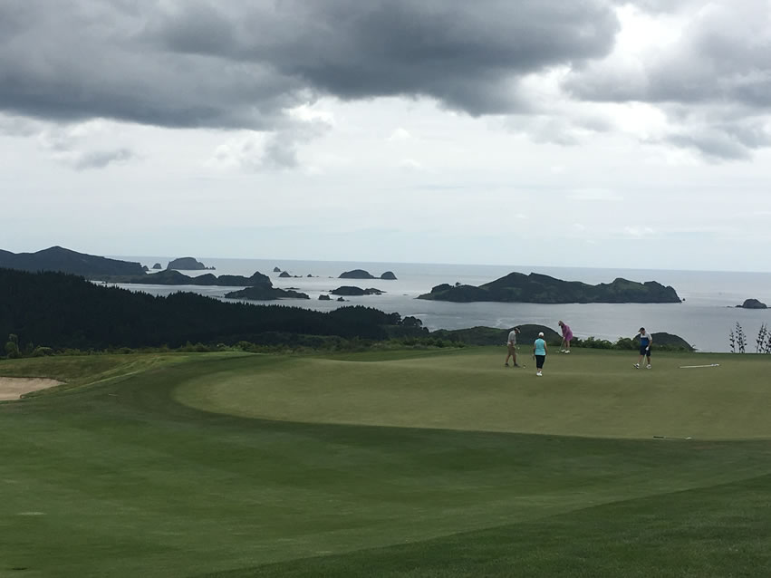 <h2>2018 New Zealand & Australia Golf Cruise</h2>13 Nights | 5-6 Rounds | Auckland to Sydney | February 22 – March 7